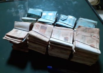 Embriagado, homem é preso com R$ 80 mil e consegue fugir da polícia, em Canelinha