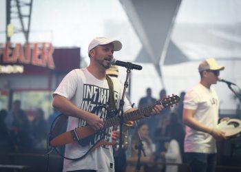 Cantor batistense fará live solidária em prol dos lares de idosos de São João Batista e Tijucas