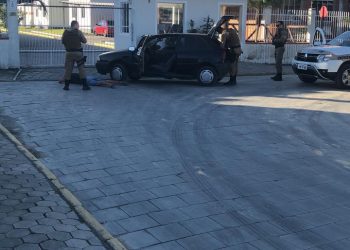 Polícia apreende mais de cinco quilos de maconha em Tijucas