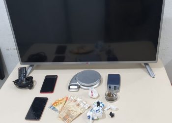 Drogas são encontradas com homem, no Centro de Tijucas