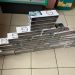 Cigarros contrabandeados do Paraguai são encontrados em mercado, em Tijucas