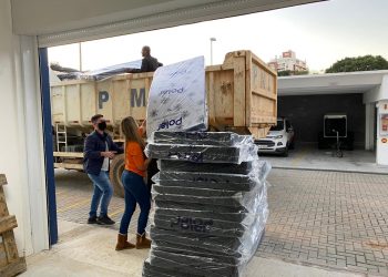 Canelinha recebe doações da Defesa Civil Estadual