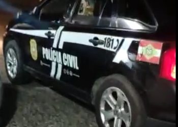 Polícia Civil prende casal suspeito de tráfico de drogas, em São João Batista