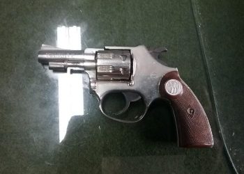 Homem é preso em Canelinha por porte ilegal de arma