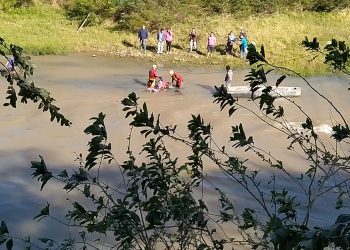 Morador de Canelinha desaparece após ser arremessado ao rio pelo vendaval