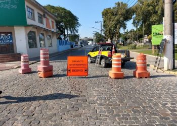 Obras na avenida Beira Rio, em Tijucas, geram desvio no acesso à ponte para BR-101