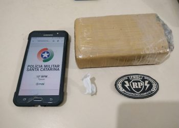 Maconha é localizada em veículo no bairro Praça, em Tijucas