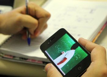 Pais acreditam que qualidade do ensino caiu na pandemia, diz pesquisa