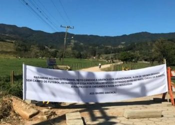 Ponte em Arataca ganha reforma temporária, em São João Batista