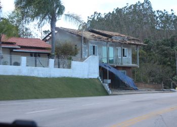 Trabalhadores de São João Batista, com residências atingidas por ciclone, devem efetuar cadastro para saque de FGTS