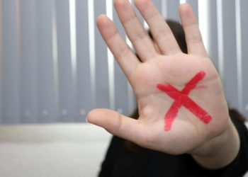 Canelinha adere à Campanha Sinal Vermelho para ajudar vítimas de violência doméstica