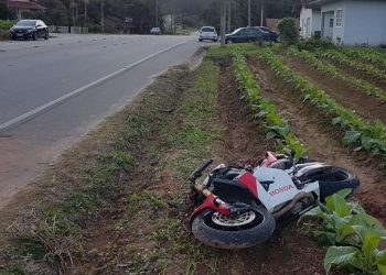 Mulher morre atropelada por moto, em Major Gercino