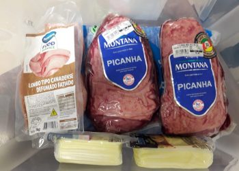 Mulher furta carnes no supermercado e é presa, em São João Batista
