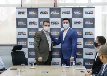 Ex-prefeito de São João Batista toma posse de novo cargo no estado