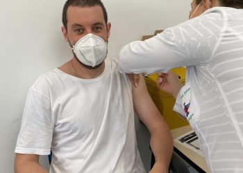 Acadêmicos de Medicina da Unifebe são vacinados para atuar nas Unidades Básicas de Saúde