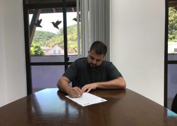 Executivo de Nova Trento propõe revogação da lei da sucumbência