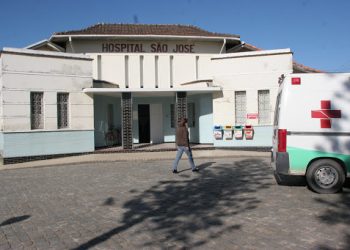 Enfermeira é ameaçada durante atendimento em hospital de Tijucas
