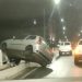 Embriagado, homem quase cai no rio ao colidir carro em ponte, em São João Batista