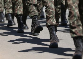 Jovens nascidos em 2003 devem efetuar alistamento militar obrigatório até 30 de junho