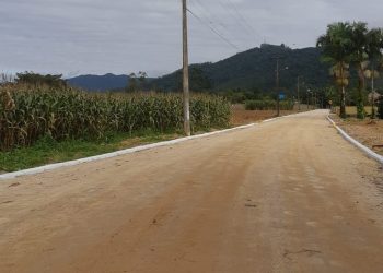 Prefeitura de São João Batista conclui pavimentação de trecho no Canudos