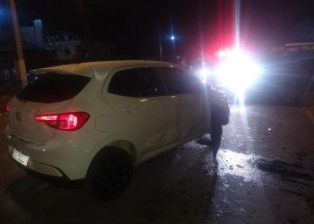 Dois veículos se envolvem em acidente na cidade de Canelinha