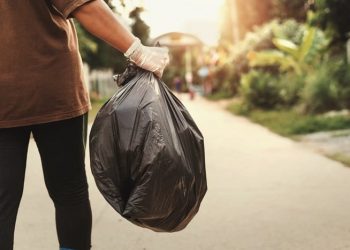 Sisam distribuirá sacos de lixo para população separar os materiais recicláveis