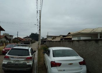 Taxista tem carro roubado em Canelinha