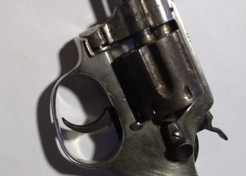 Homem foge de roubo e entrega arma dos ladrões à PM de Canelinha