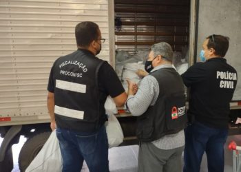 Operação de combate à pirataria em Brusque apreende cerca de R$ 4 milhões em mercadorias