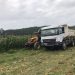 Serviço de ensiladeira beneficia agricultores de Nova Trento