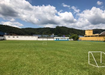 Em Nova Trento, estádio do Humaitá passa por reforma