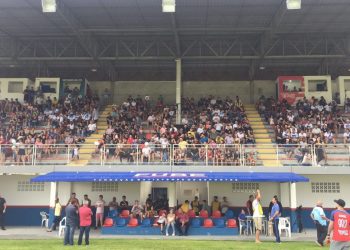 Ribanceira e Fernandes vencem nos jogos de abertura do Campeonato Municipal