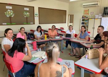 Rede Municipal de Ensino promove revisão de Projetos Políticos Pedagógicos