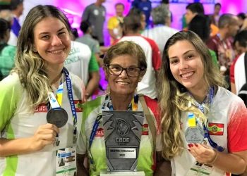 Dupla de São João Batista conquista medalha de prata em etapa nacional de Vôlei de Praia