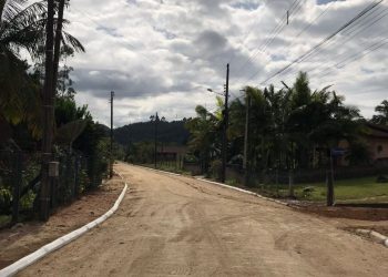 Nova Trento conclui pavimentação da rua Guilherme Vensche, no distrito de Claraíba
