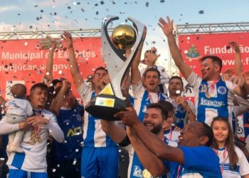 Cruzeiro perde mas é campeão da Série B em Tijucas