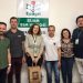 Epagri realiza entrega de livro sobre ação jovem na Secretaria de Agricultura de Nova Trento