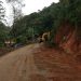 Secretaria de Obras inicia limpeza de mais um trecho da estrada geral do bairro Salto