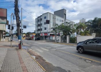 Semáforos na rua Zunino Neto passarão por manutenção nos próximos dias