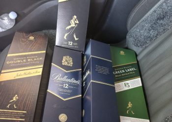 Homem é preso, após furtar cinco garrafas de whisky em Tijucas