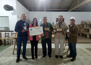 Definidos os campeões do 1º Campeonato Municipal de Dominó de Duplas