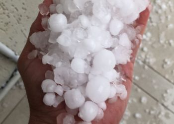 São João Batista e região registram chuva de granizo