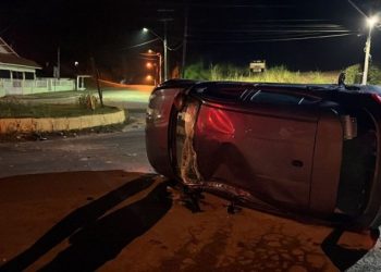 Veículo é encontrado tombado e sem o condutor, em Canelinha