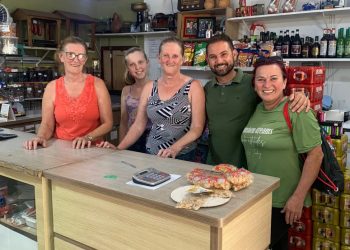 Secretário de Cultura e Turismo visita interior de Nova Trento para verificar sinalização do Caminho do Louvor