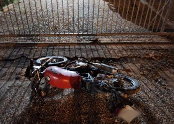 Jovem fica ferido ao cair de moto em Canelinha