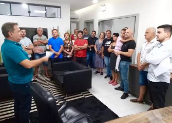 Moradores reivindicam melhorias em ruas da Tajuba II