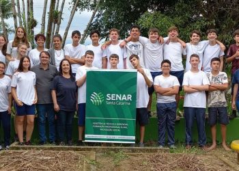 Epagri e Senar realizam curso com estudantes da escola de Tigipió