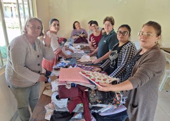 Cursos são ministrados na Casa Care e Comunidade Bethânia