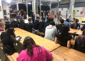 Áreas de atuação da Fisioterapia são apresentadas aos estudantes da Unifebe em visita técnica