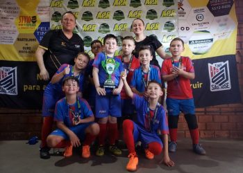 Sub 8 da Fube é vice-campeão no Circuito Serra Mar de Futsal